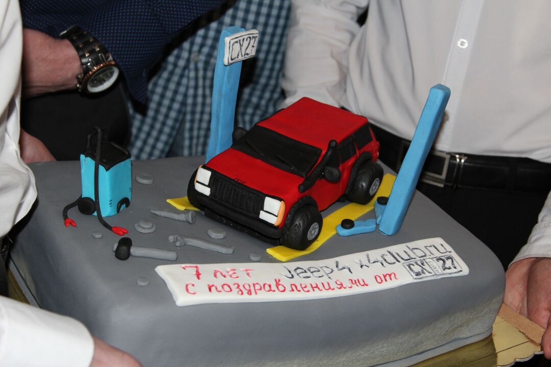 ДР  jeep4x4club 7 лет