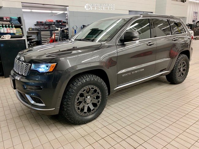 555803-1-2018-grand-cherokee-jeep-stock-air-suspension-black-rhino-warlord-gunmetal.jpg