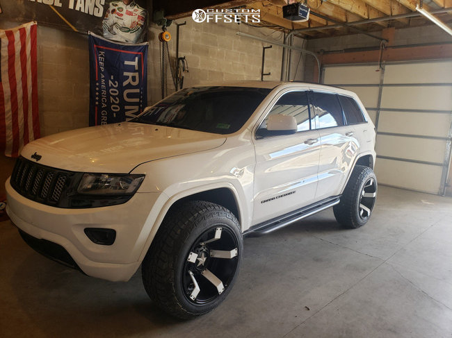 1085691-1-2014-grand-cherokee-jeep-laredo-leveling-kit-stock-xd-rockstar-custom.jpg