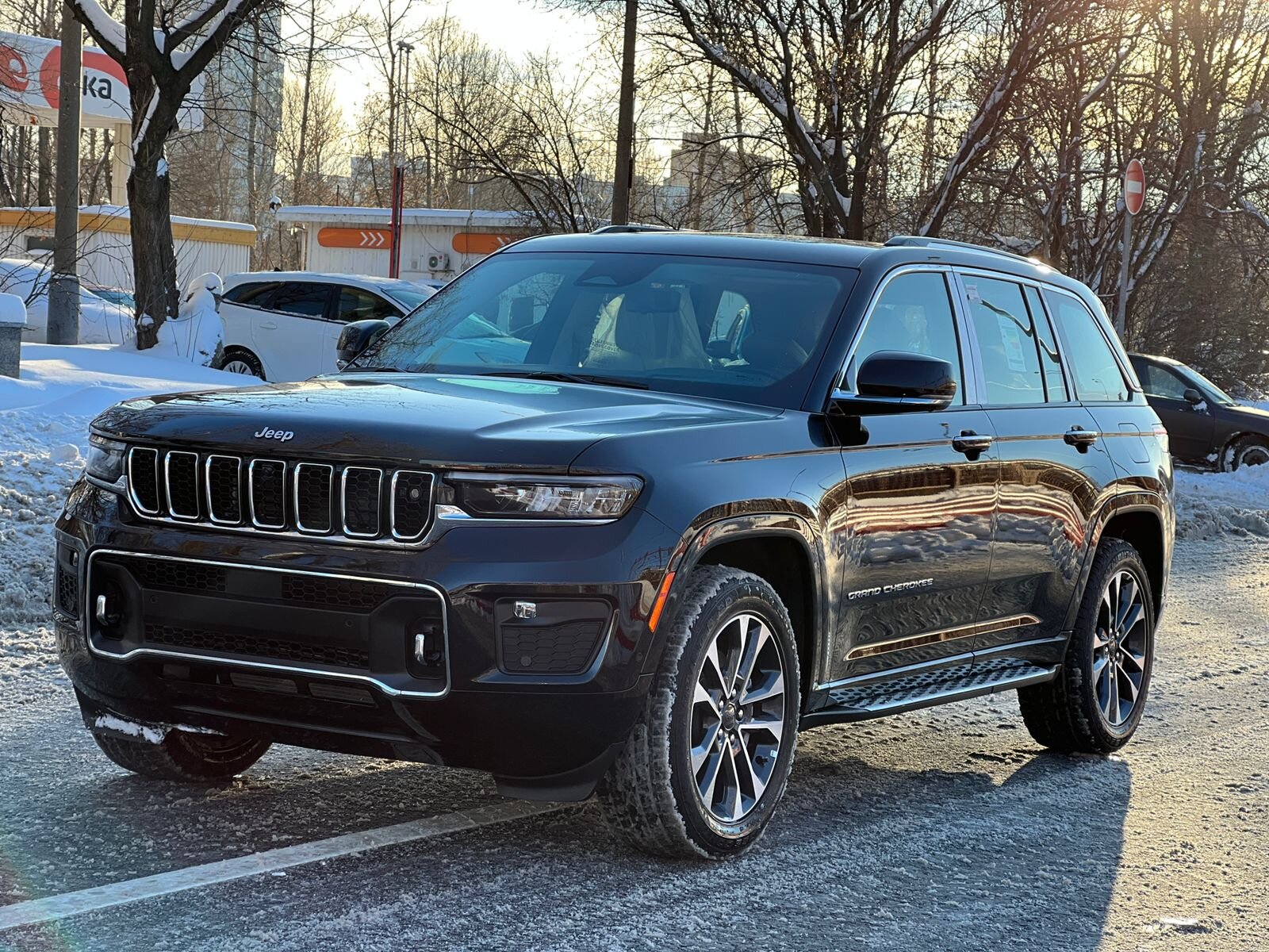 Grand Cherokee WL OVERLAND 2022 5-мест. В МОСКВЕ В НАЛИЧИИ.