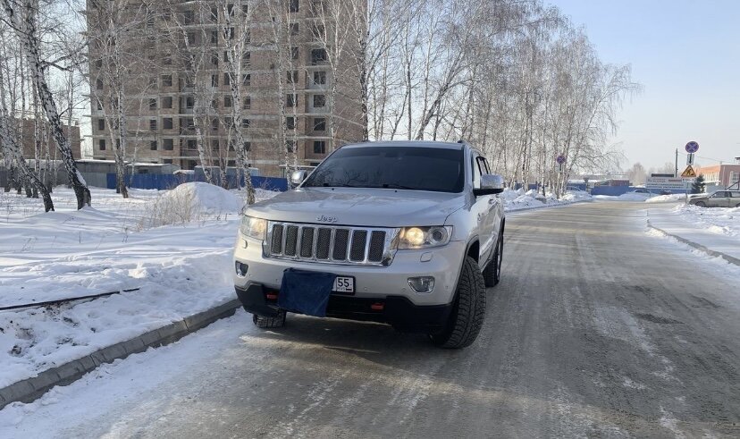 Продаю JEEP GRAND CHEROKEE WK2 2011 г.в