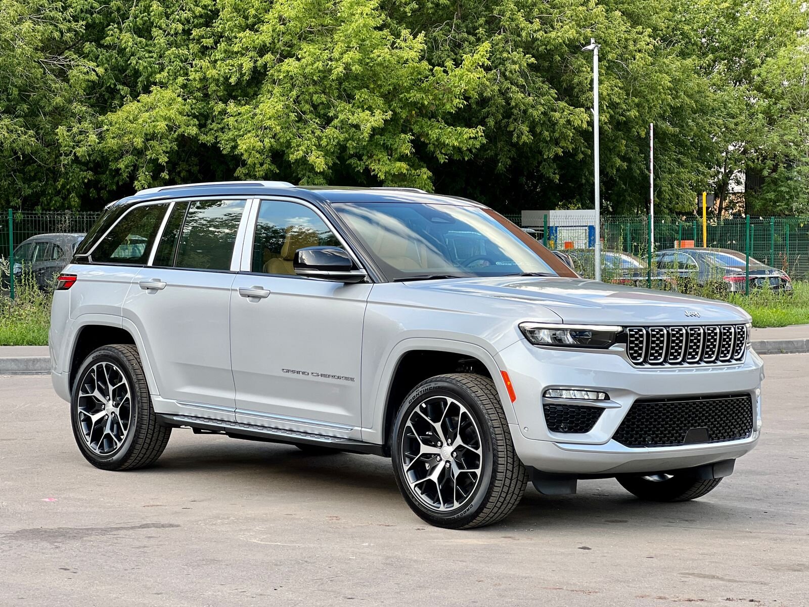 Grand Cherokee WL Summit Reserve 2023