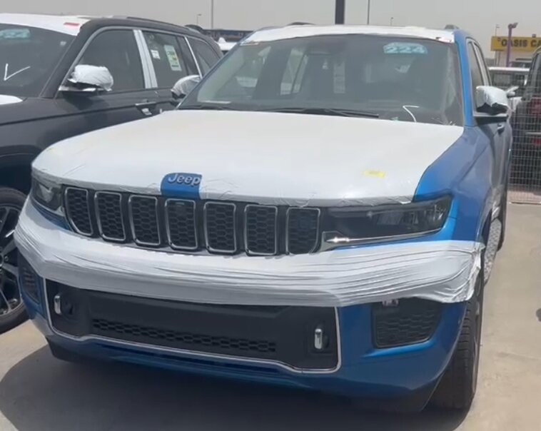 WL Grand Cherokee синий кузов. OVERLAND 2023