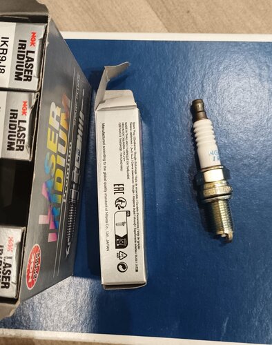 Подробнее о "Свечи IKR9J8"